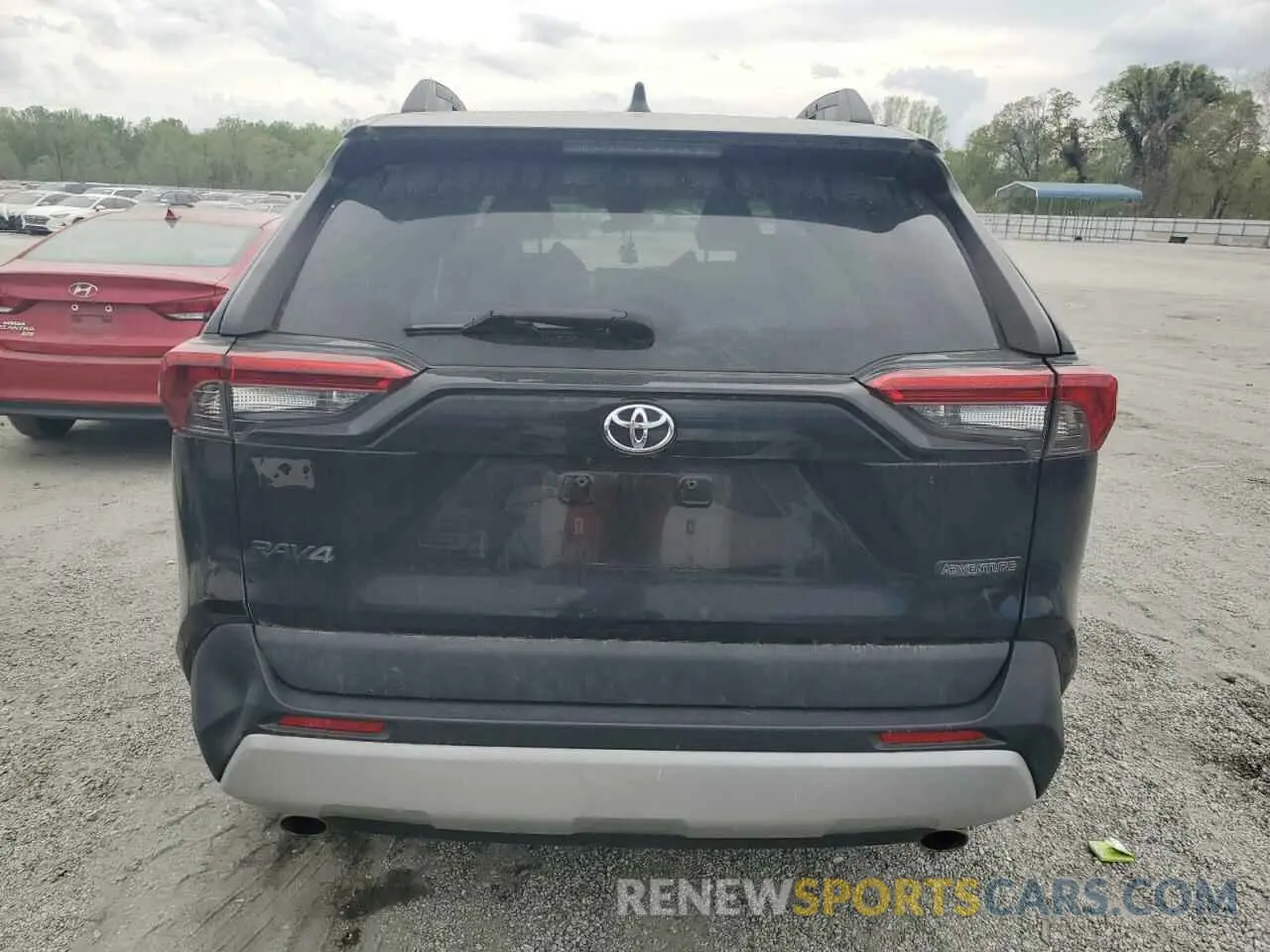 6 Photograph of a damaged car 2T3J1RFV5MW154407 TOYOTA RAV4 2021