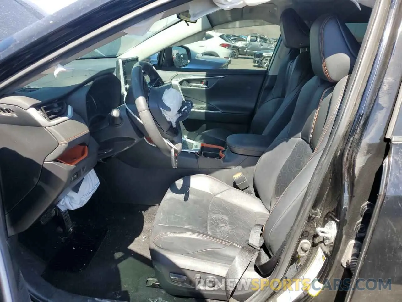 7 Photograph of a damaged car 2T3J1RFV5MW156044 TOYOTA RAV4 2021