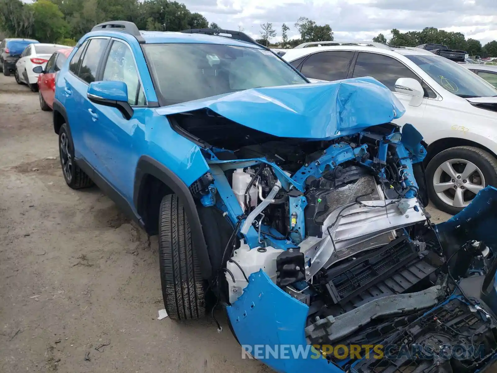 1 Photograph of a damaged car 2T3J1RFV5MW156139 TOYOTA RAV4 2021