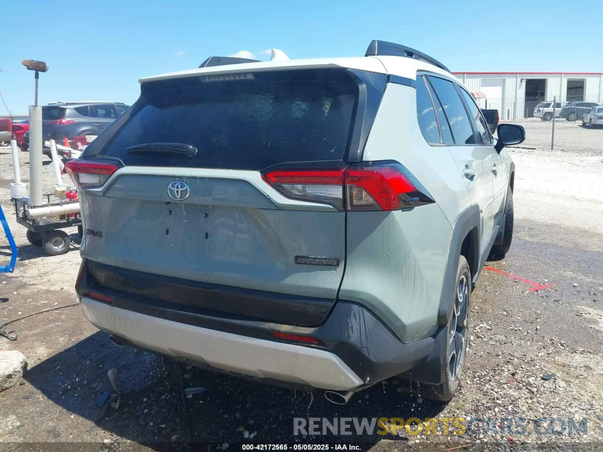 4 Photograph of a damaged car 2T3J1RFV5MW240963 TOYOTA RAV4 2021