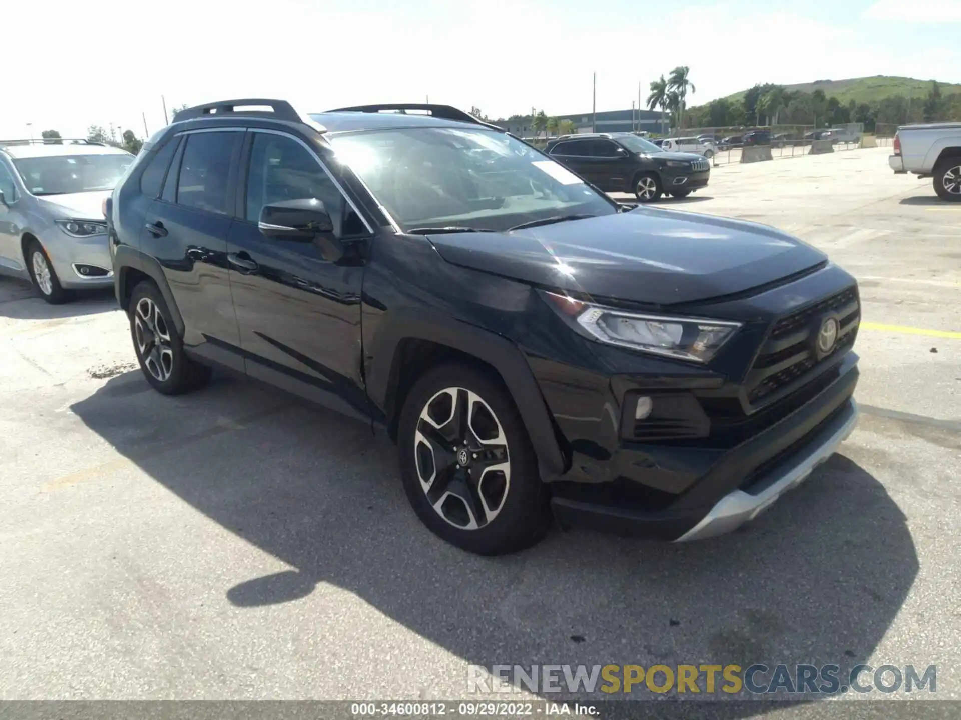 1 Photograph of a damaged car 2T3J1RFV8MW154191 TOYOTA RAV4 2021