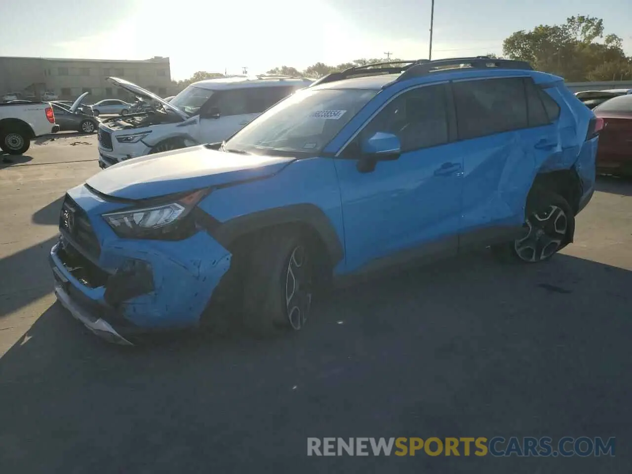 1 Photograph of a damaged car 2T3J1RFV8MW247485 TOYOTA RAV4 2021