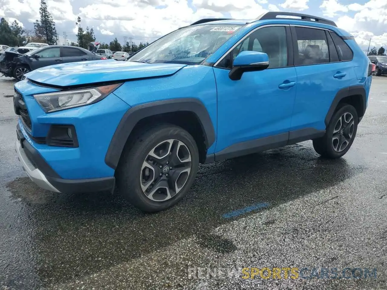 1 Photograph of a damaged car 2T3J1RFVXMW170585 TOYOTA RAV4 2021