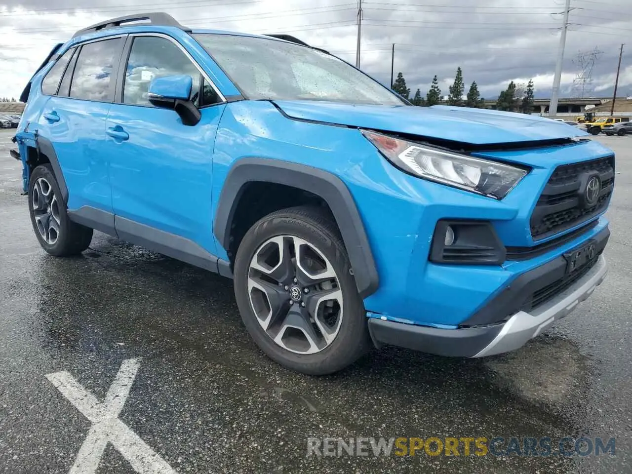 4 Photograph of a damaged car 2T3J1RFVXMW170585 TOYOTA RAV4 2021