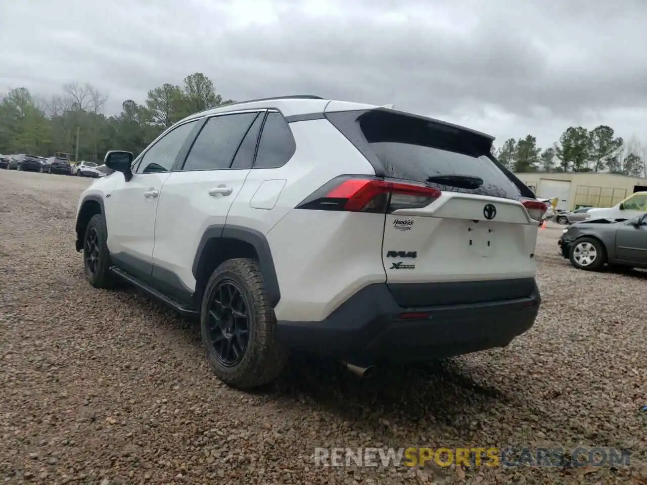 3 Photograph of a damaged car 2T3K1RFV0MC102544 TOYOTA RAV4 2021