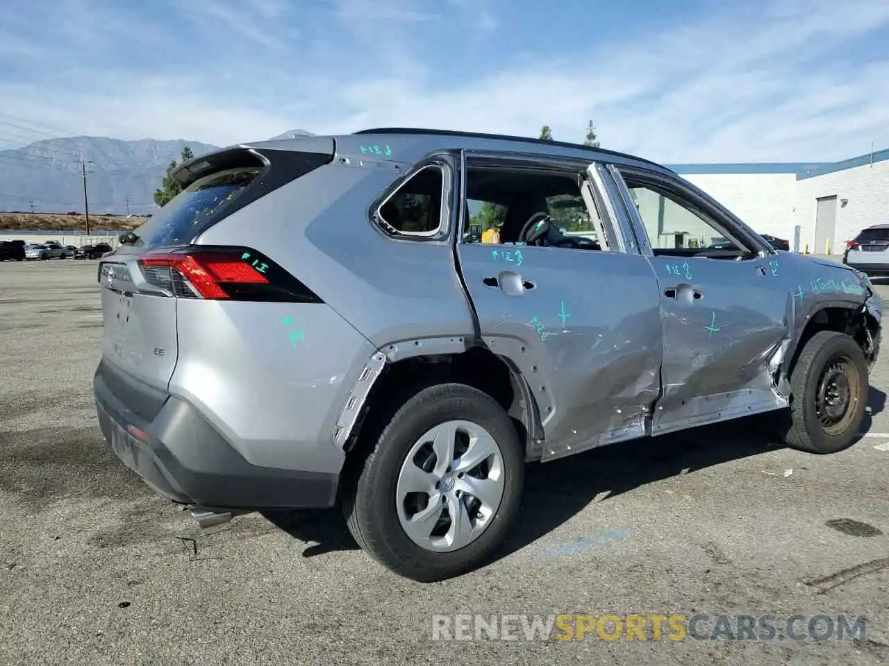 3 Photograph of a damaged car 2T3K1RFV1MC104996 TOYOTA RAV4 2021