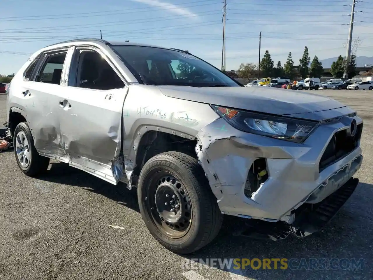 4 Photograph of a damaged car 2T3K1RFV1MC104996 TOYOTA RAV4 2021