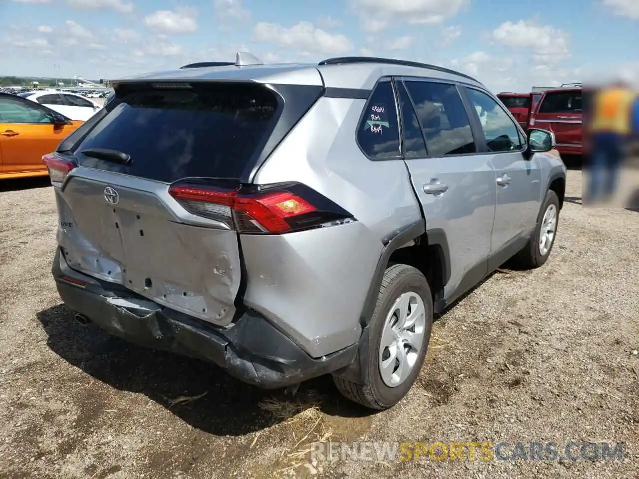 4 Photograph of a damaged car 2T3K1RFV2MC118602 TOYOTA RAV4 2021