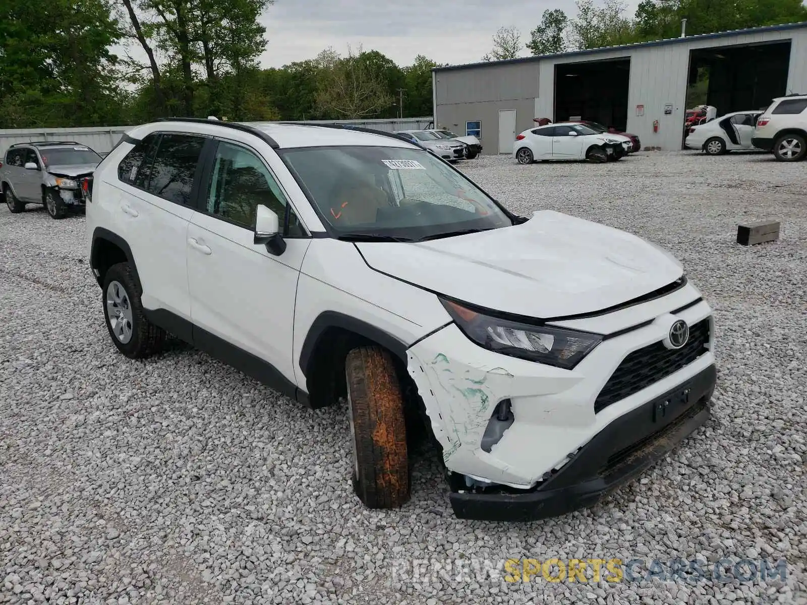 1 Photograph of a damaged car 2T3K1RFV3MC124151 TOYOTA RAV4 2021