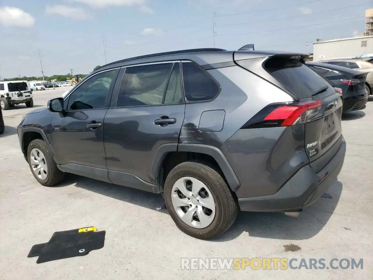 2 Photograph of a damaged car 2T3K1RFV4MC112462 TOYOTA RAV4 2021