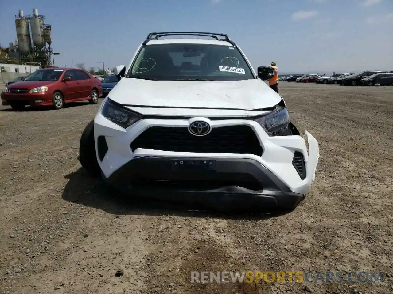 9 Photograph of a damaged car 2T3K1RFV4MC172158 TOYOTA RAV4 2021