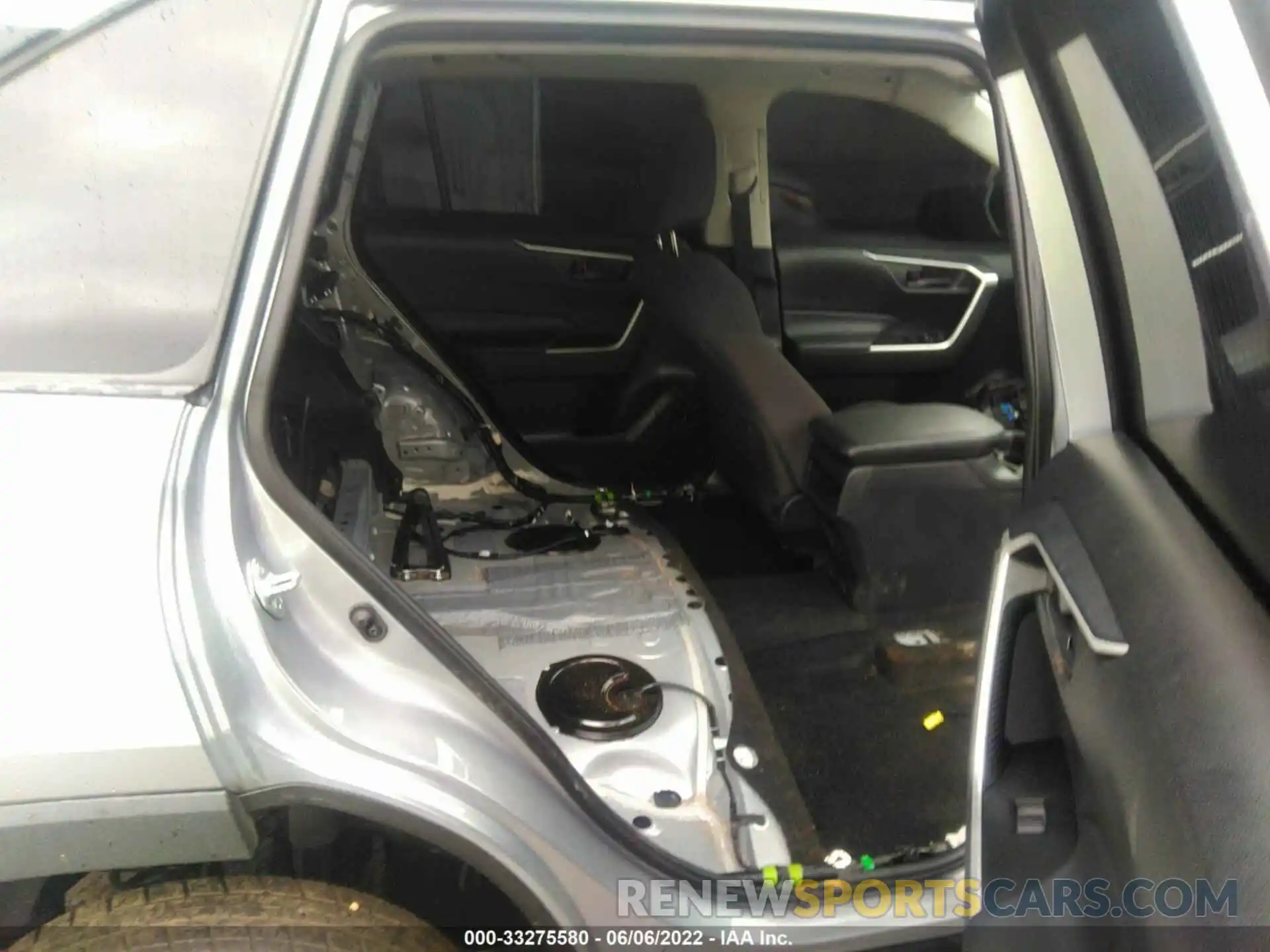 8 Photograph of a damaged car 2T3K1RFV5MC096644 TOYOTA RAV4 2021