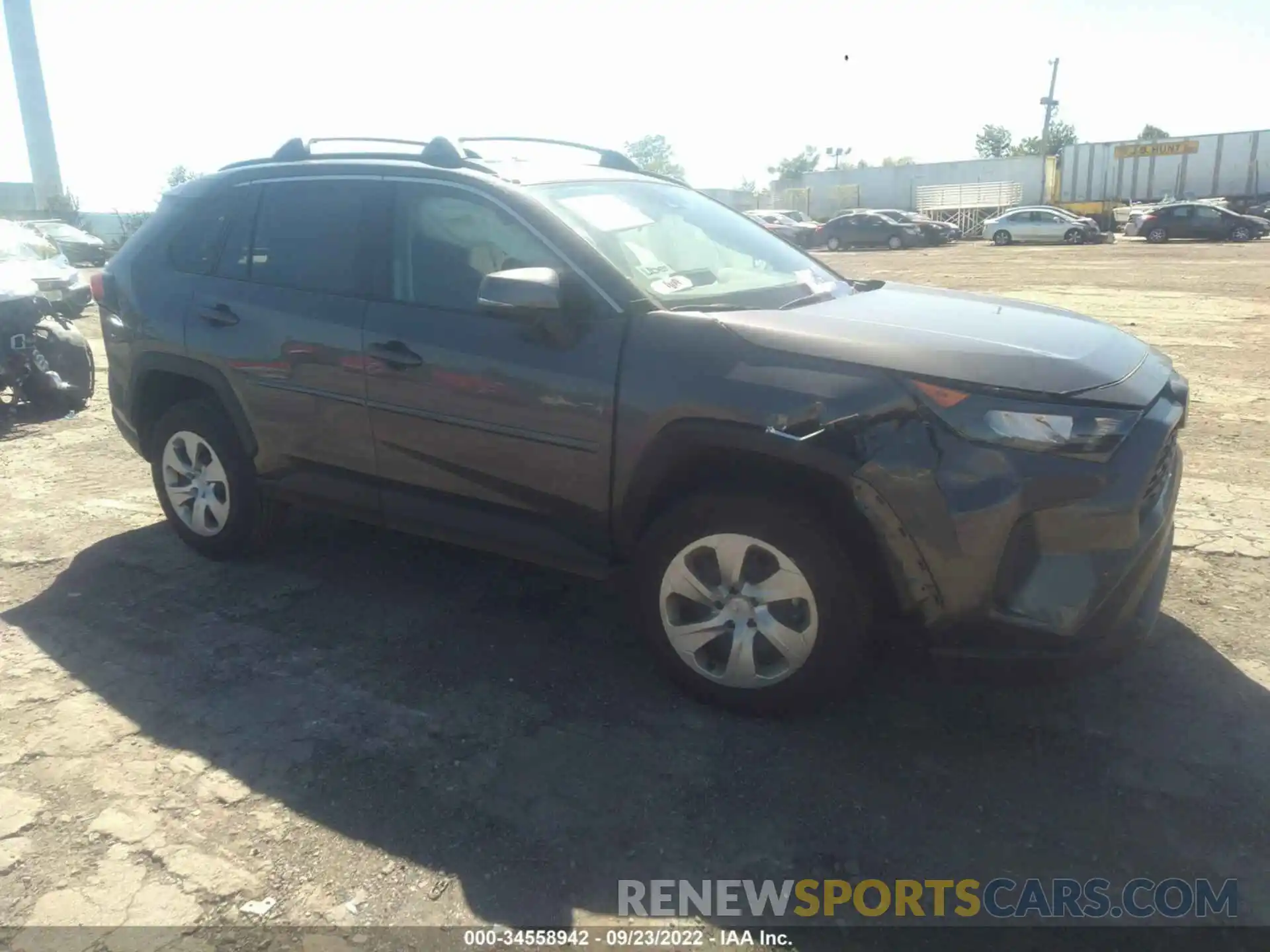 1 Photograph of a damaged car 2T3K1RFV5MW181417 TOYOTA RAV4 2021