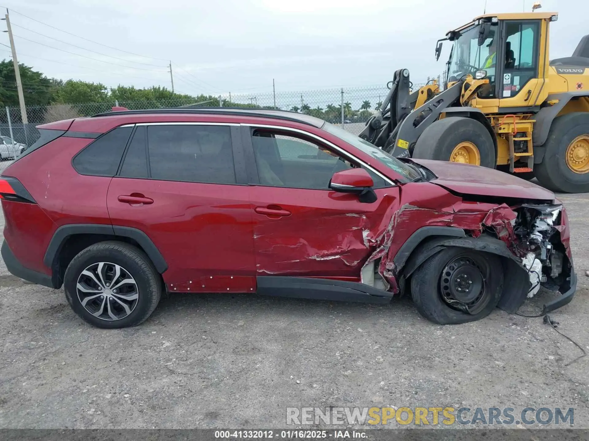 12 Photograph of a damaged car 2T3K1RFV7MW181998 TOYOTA RAV4 2021