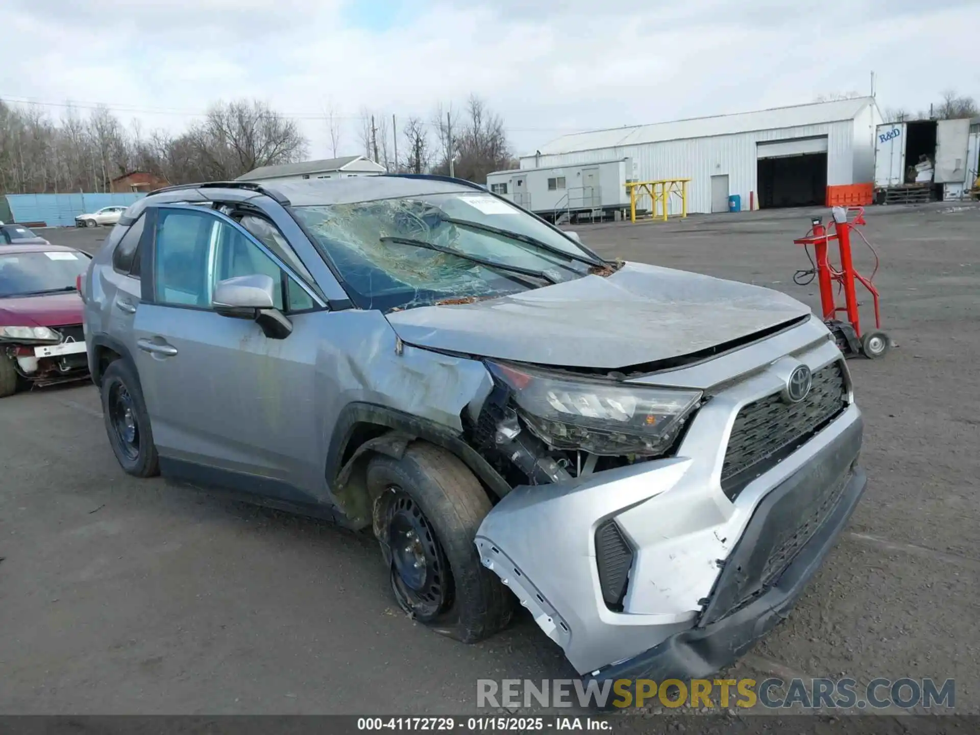 1 Photograph of a damaged car 2T3K1RFV8MC134724 TOYOTA RAV4 2021