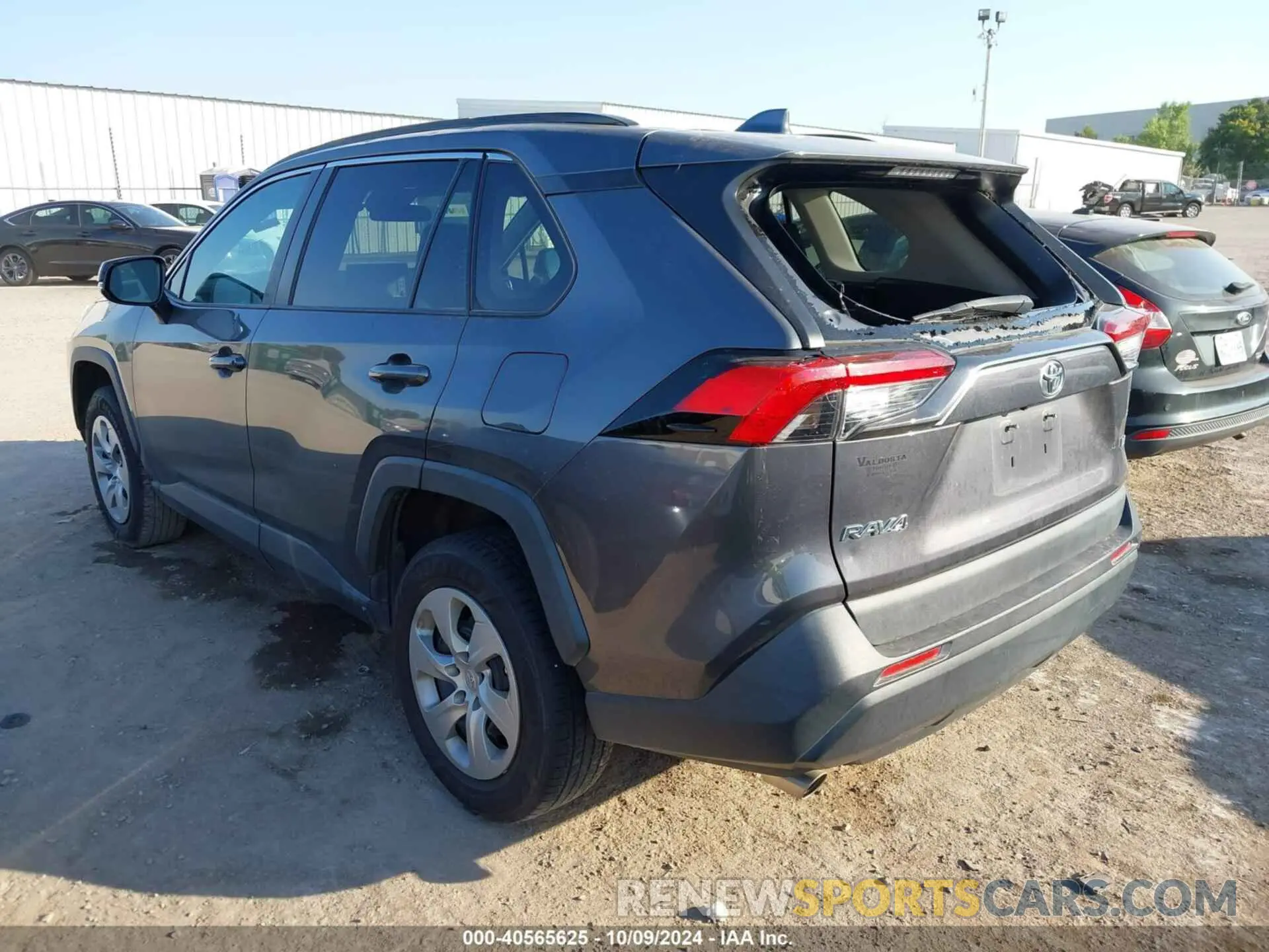 3 Photograph of a damaged car 2T3K1RFV8MW122569 TOYOTA RAV4 2021