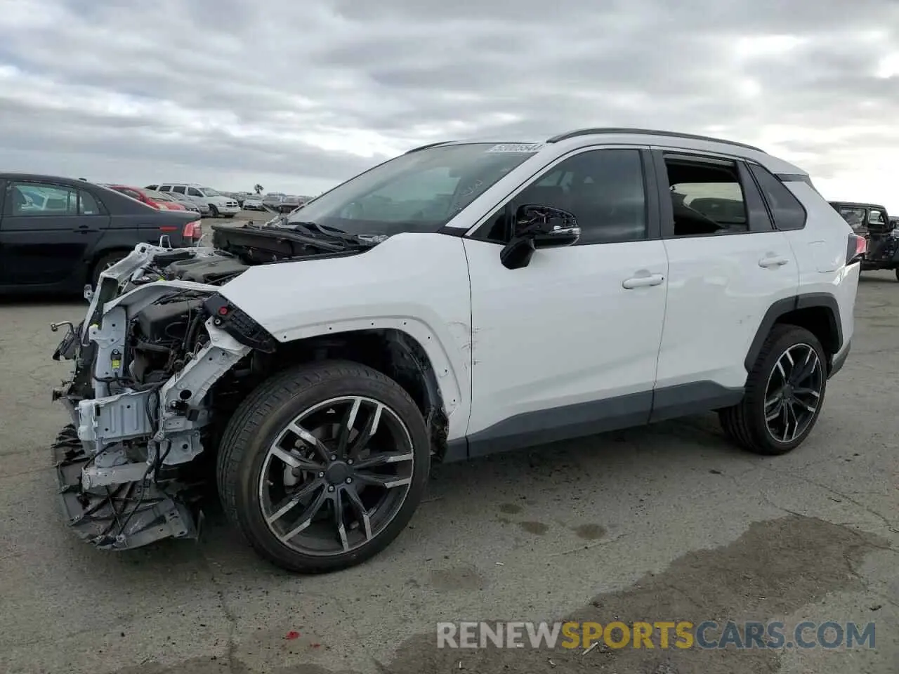 1 Photograph of a damaged car 2T3K1RFV8MW141607 TOYOTA RAV4 2021
