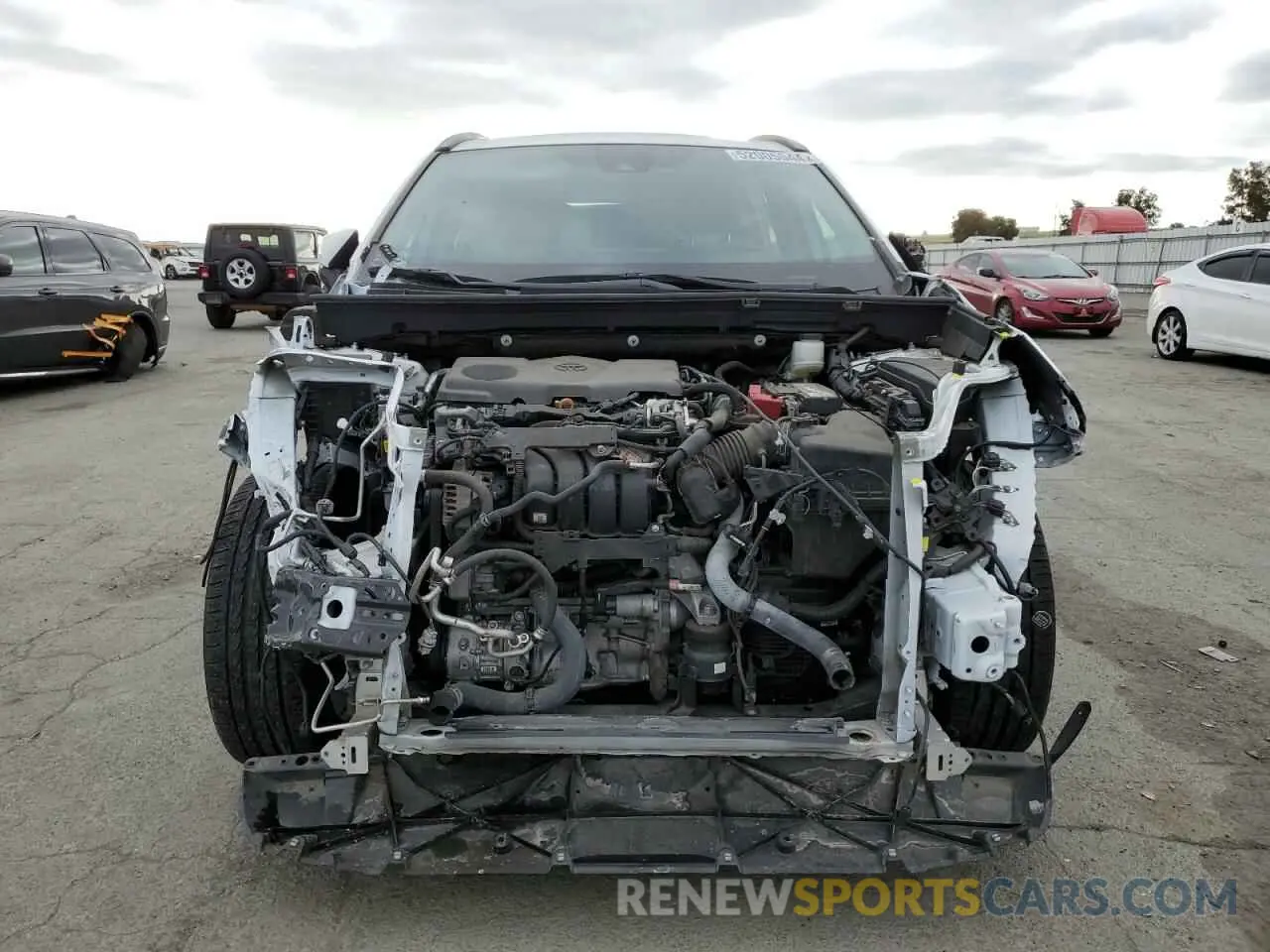 5 Photograph of a damaged car 2T3K1RFV8MW141607 TOYOTA RAV4 2021