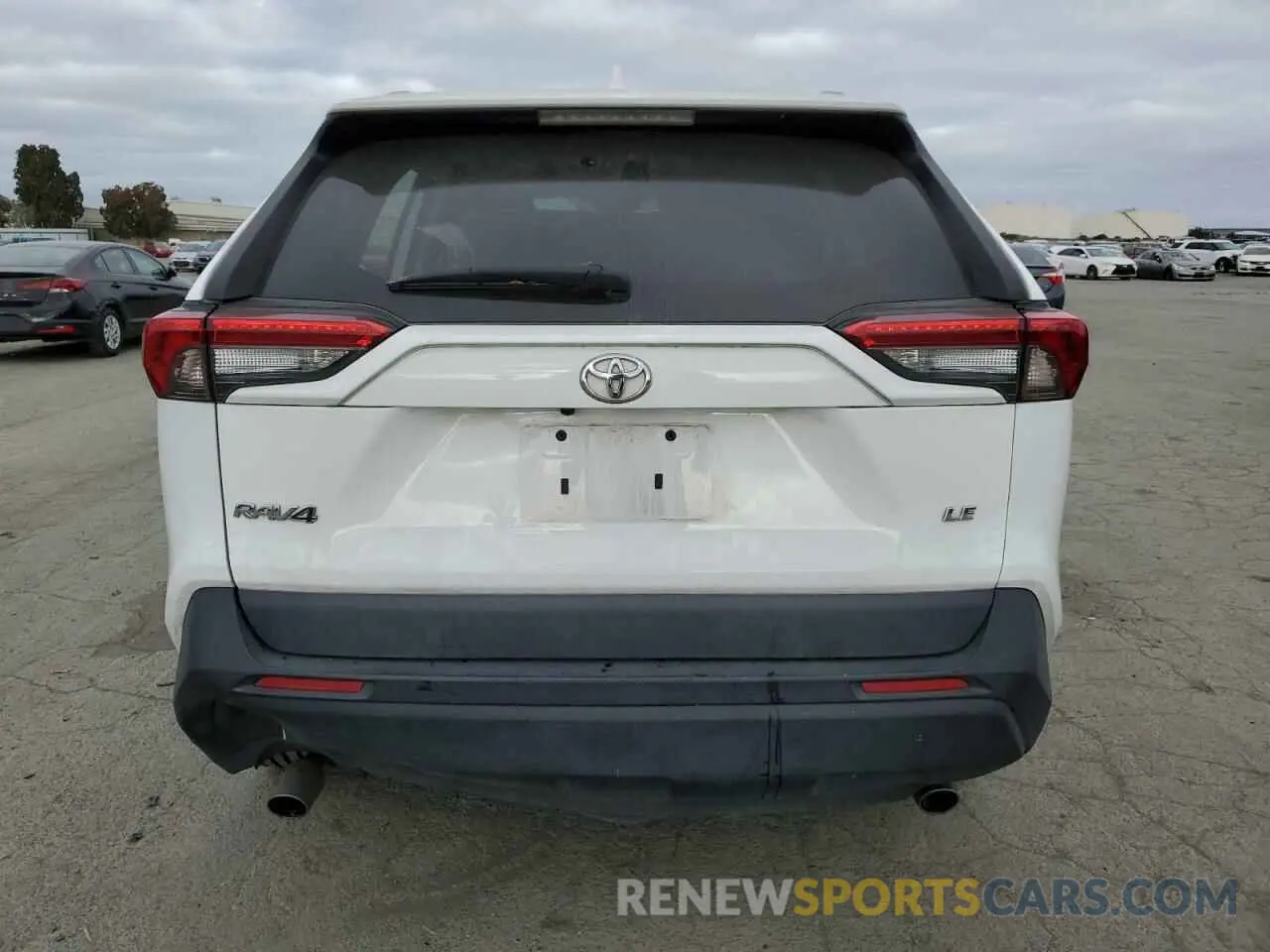 6 Photograph of a damaged car 2T3K1RFV8MW141607 TOYOTA RAV4 2021