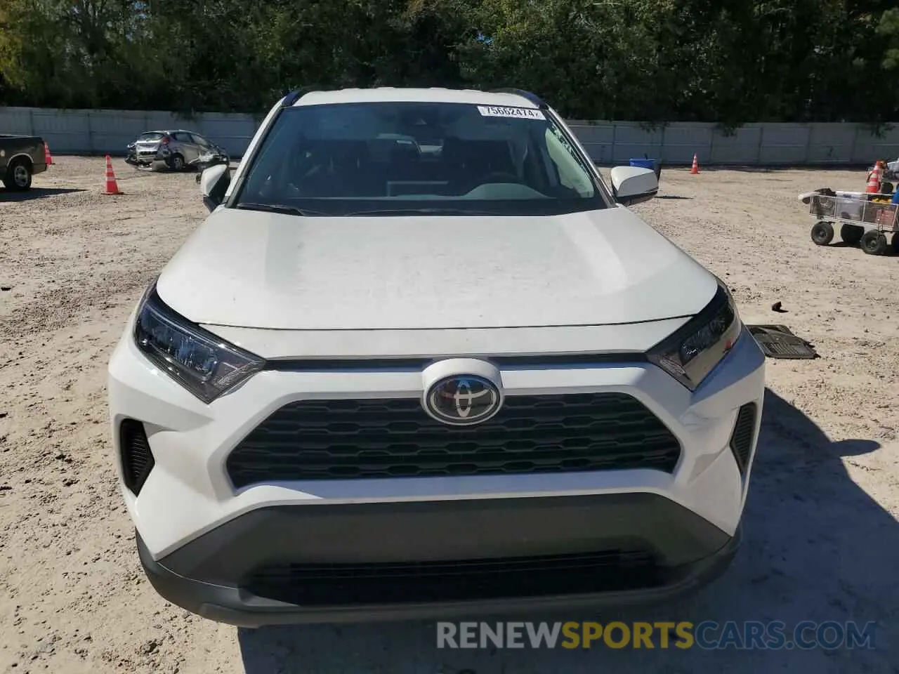 5 Photograph of a damaged car 2T3K1RFV8MW165261 TOYOTA RAV4 2021