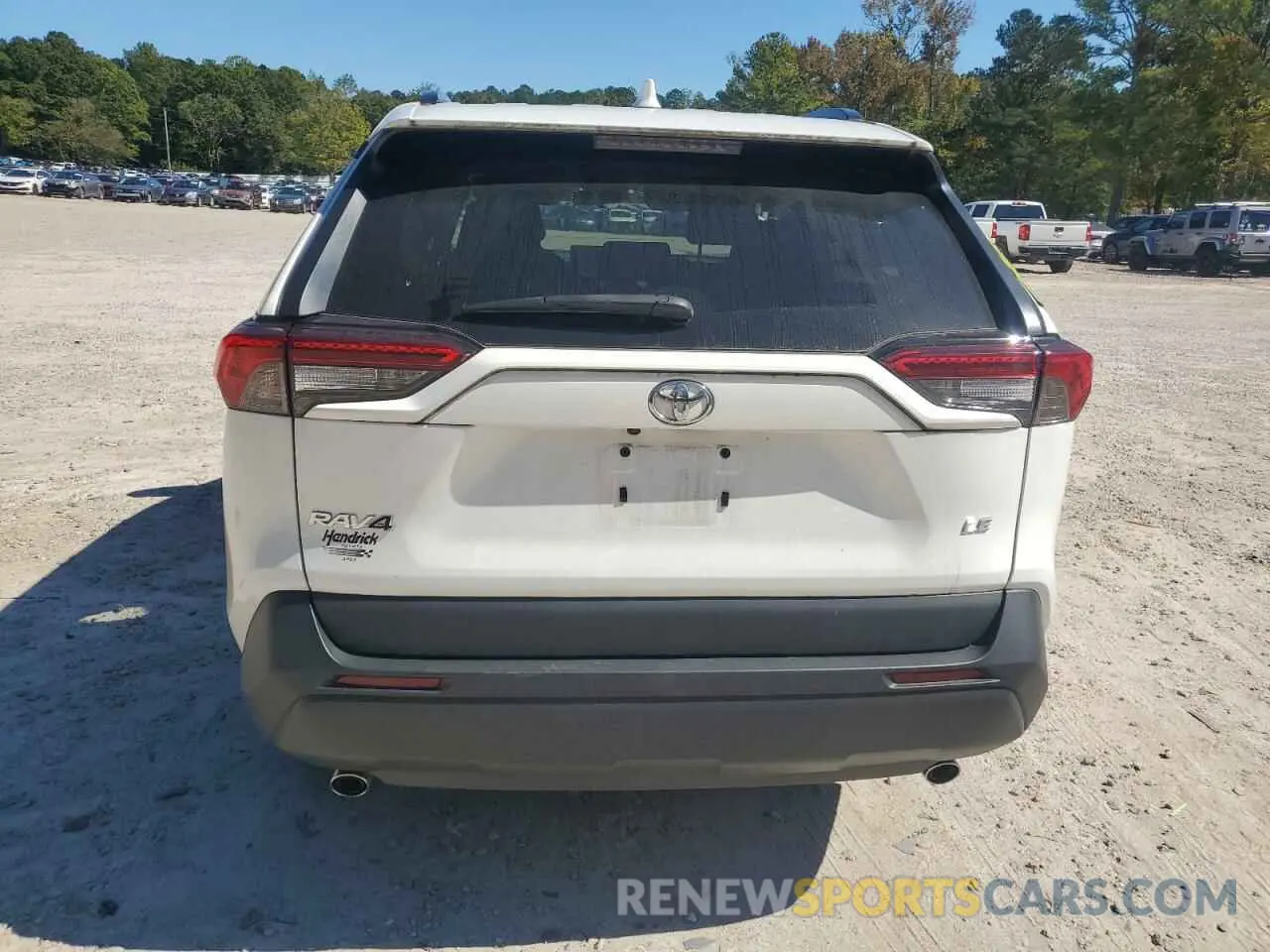 6 Photograph of a damaged car 2T3K1RFV8MW165261 TOYOTA RAV4 2021