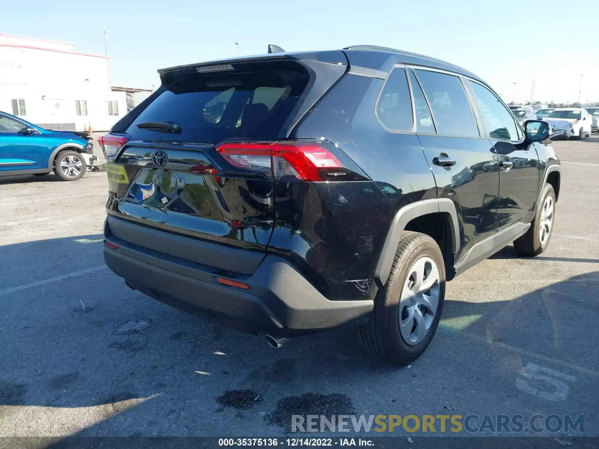 4 Photograph of a damaged car 2T3K1RFV9MC166145 TOYOTA RAV4 2021