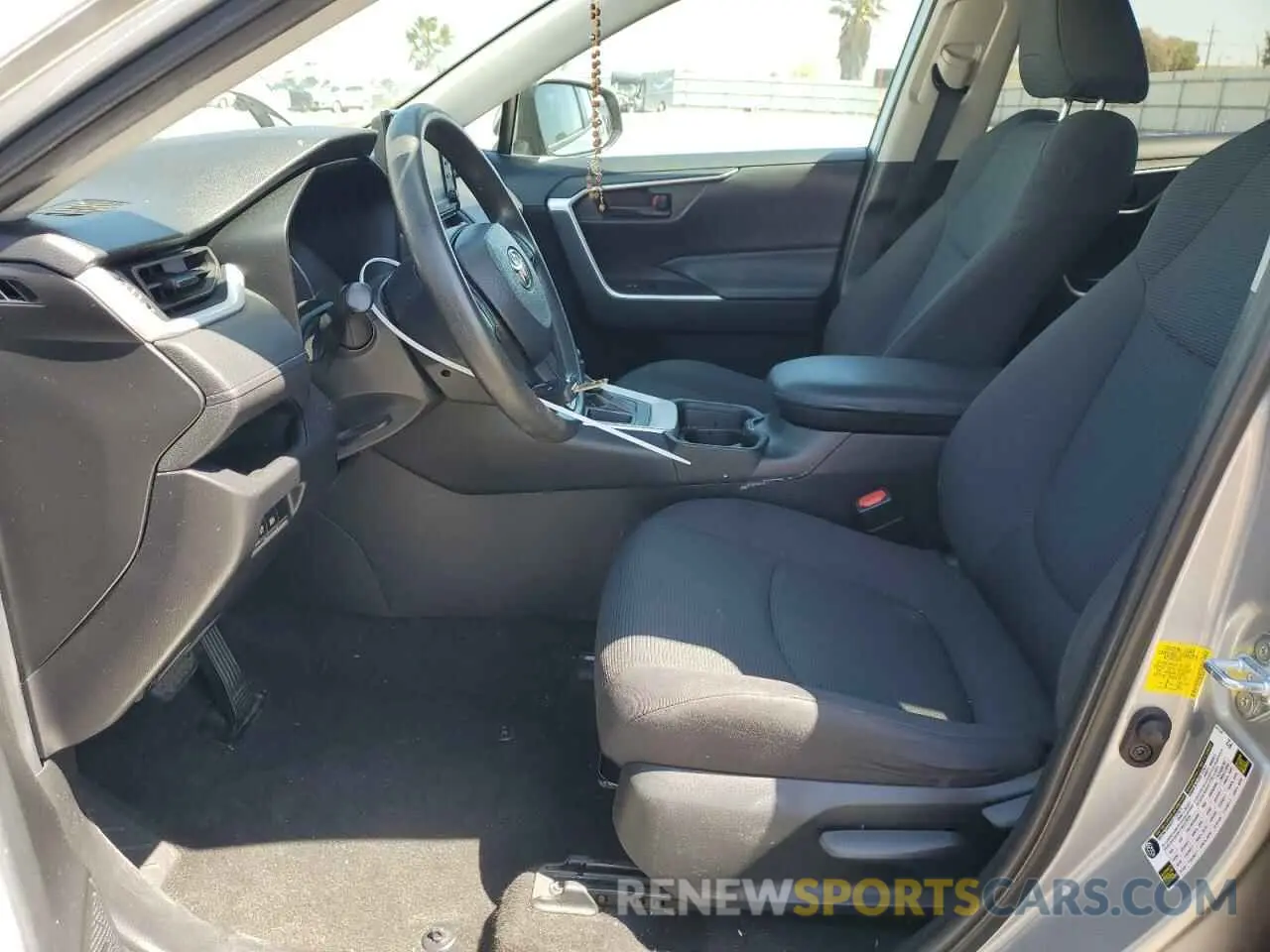7 Photograph of a damaged car 2T3K1RFVXMC126883 TOYOTA RAV4 2021