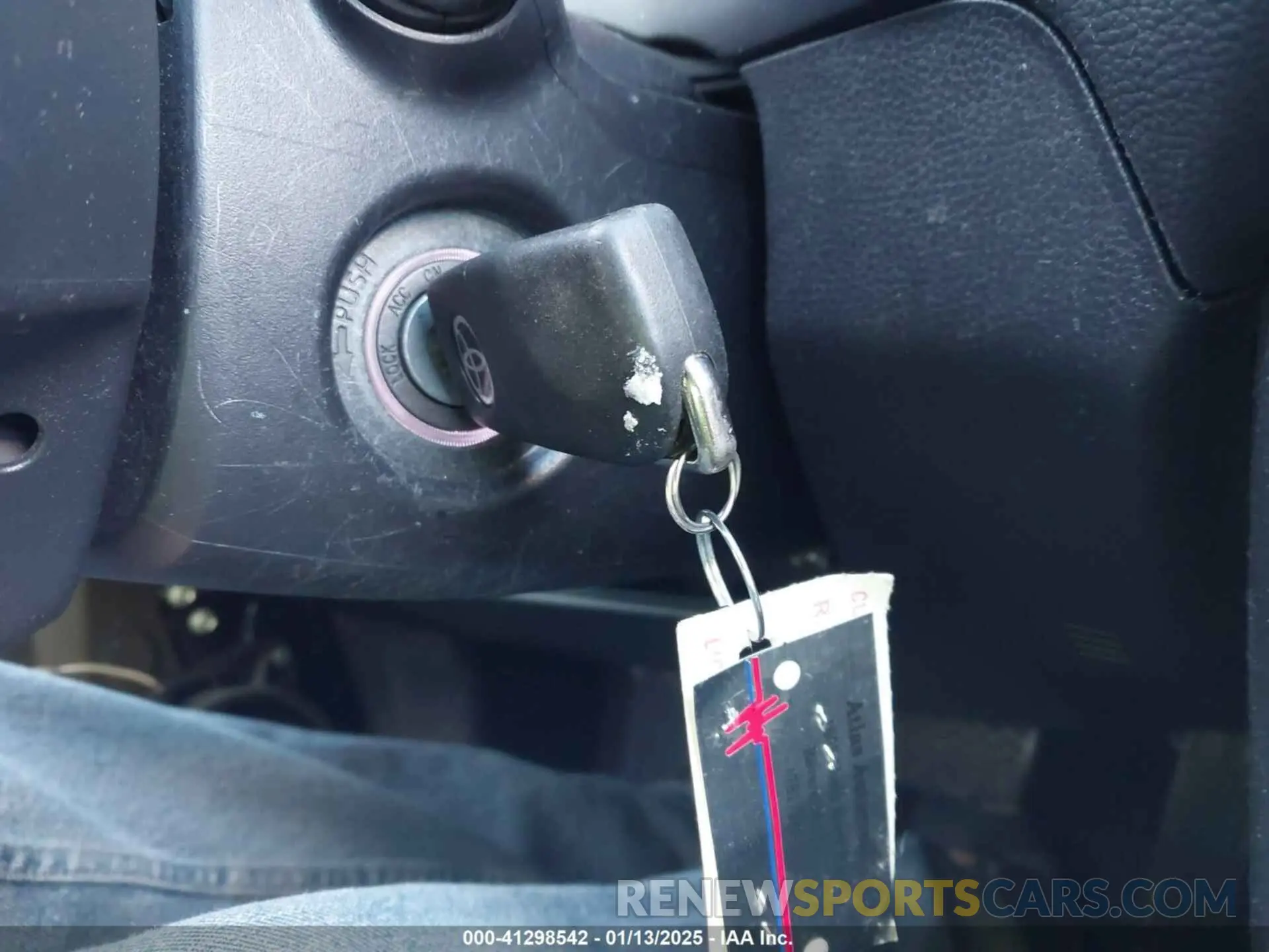 11 Photograph of a damaged car 2T3K1RFVXMW107264 TOYOTA RAV4 2021