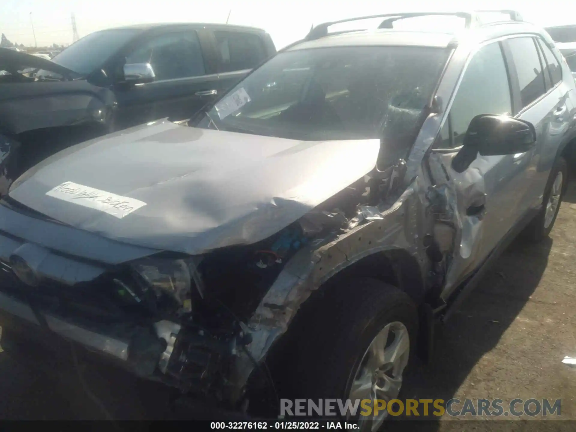 6 Photograph of a damaged car 2T3L6RFV1MW014431 TOYOTA RAV4 2021