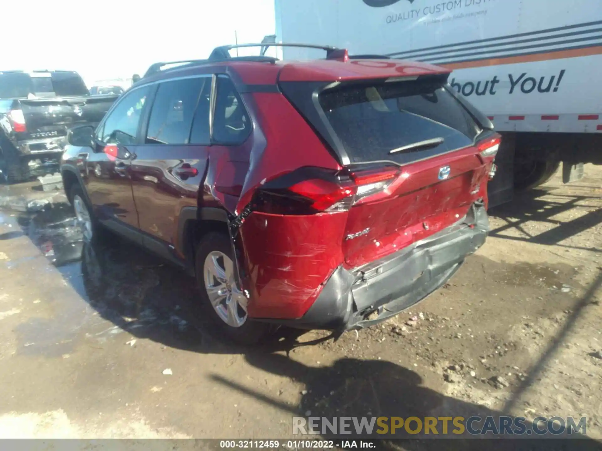 3 Photograph of a damaged car 2T3L6RFV6MW010732 TOYOTA RAV4 2021