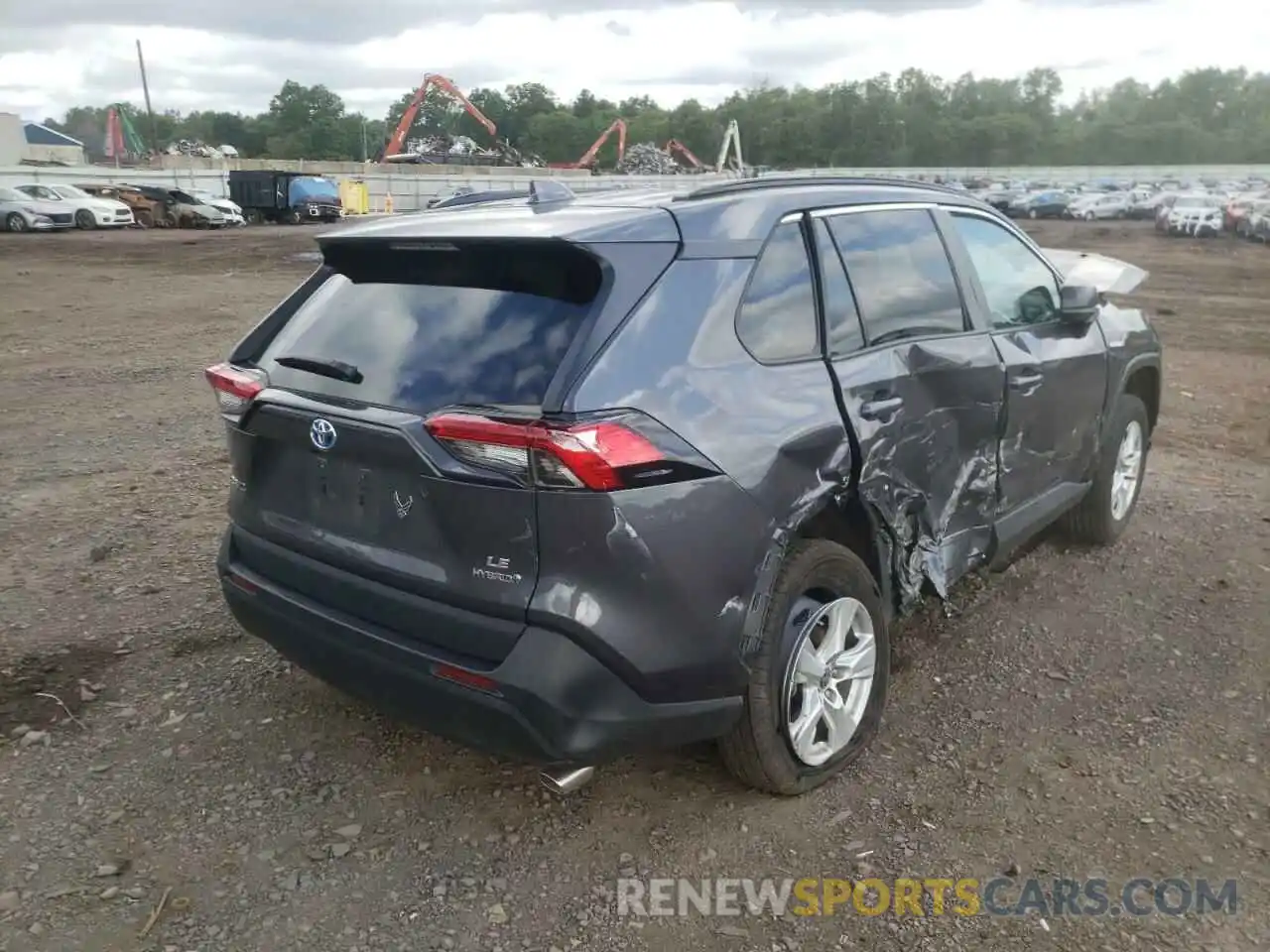 4 Photograph of a damaged car 2T3L6RFV6MW012612 TOYOTA RAV4 2021