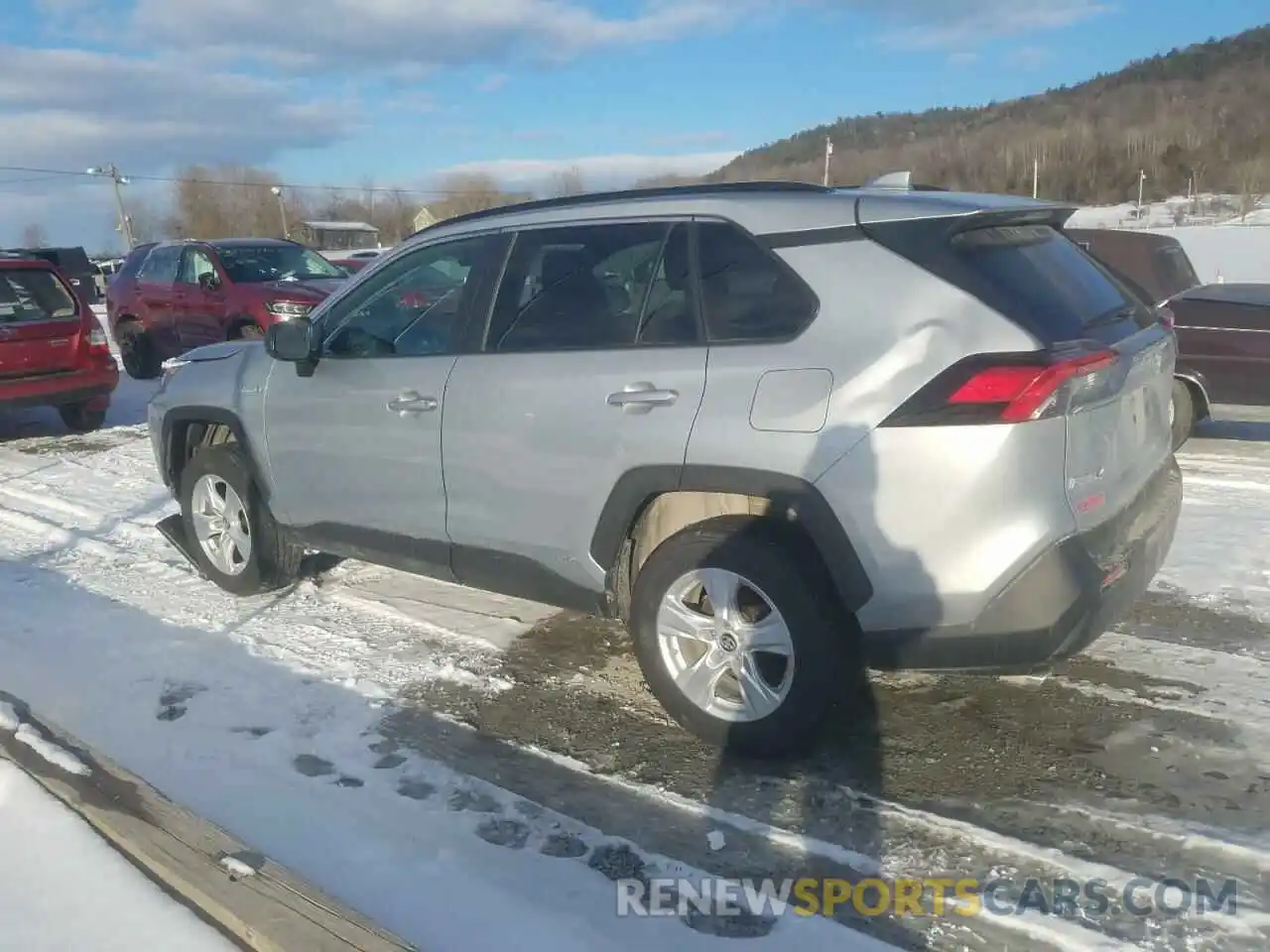 3 Photograph of a damaged car 2T3L6RFV7MW009587 TOYOTA RAV4 2021