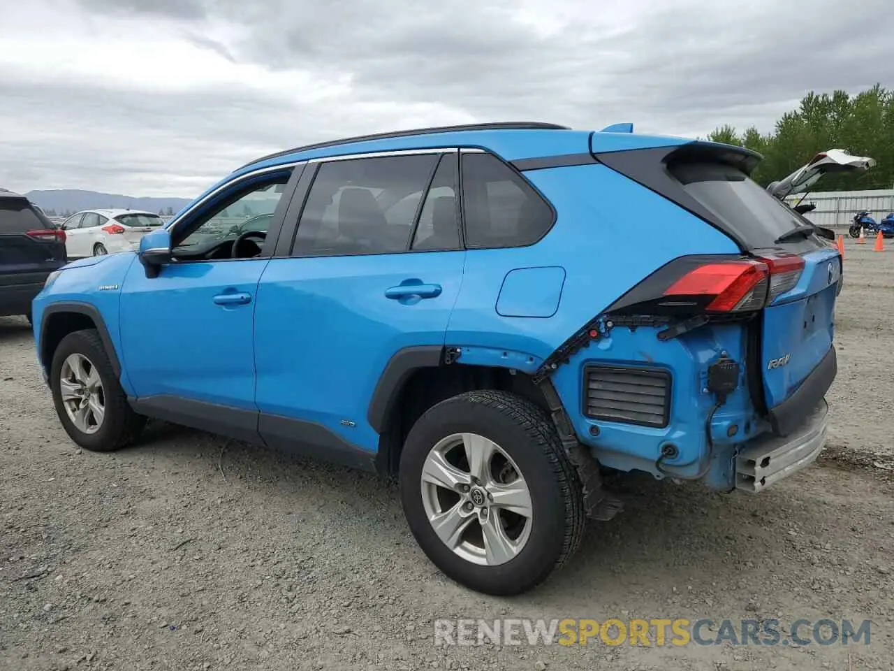 2 Photograph of a damaged car 2T3M6RFV0MW018636 TOYOTA RAV4 2021