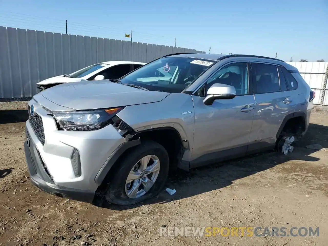 1 Photograph of a damaged car 2T3M6RFV1MW010769 TOYOTA RAV4 2021