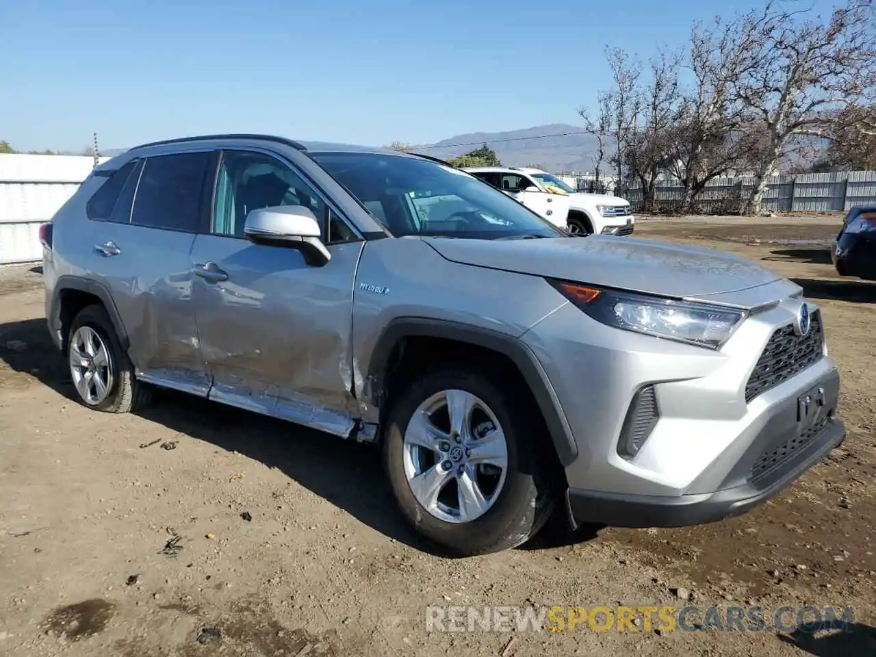 4 Photograph of a damaged car 2T3M6RFV1MW010769 TOYOTA RAV4 2021