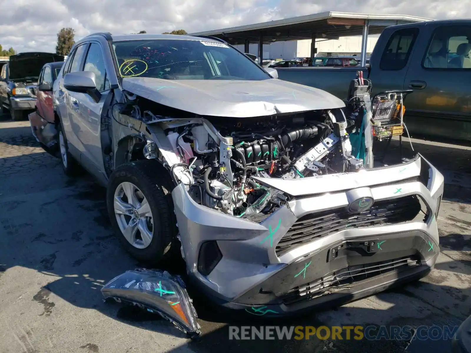 1 Photograph of a damaged car 2T3M6RFV8MW017699 TOYOTA RAV4 2021