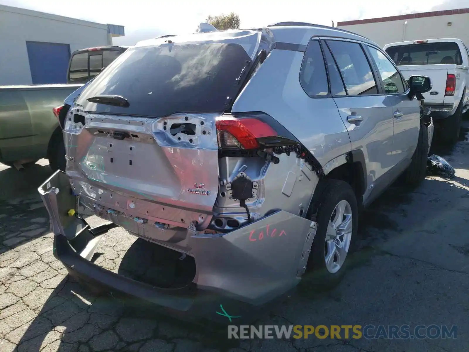 4 Photograph of a damaged car 2T3M6RFV8MW017699 TOYOTA RAV4 2021