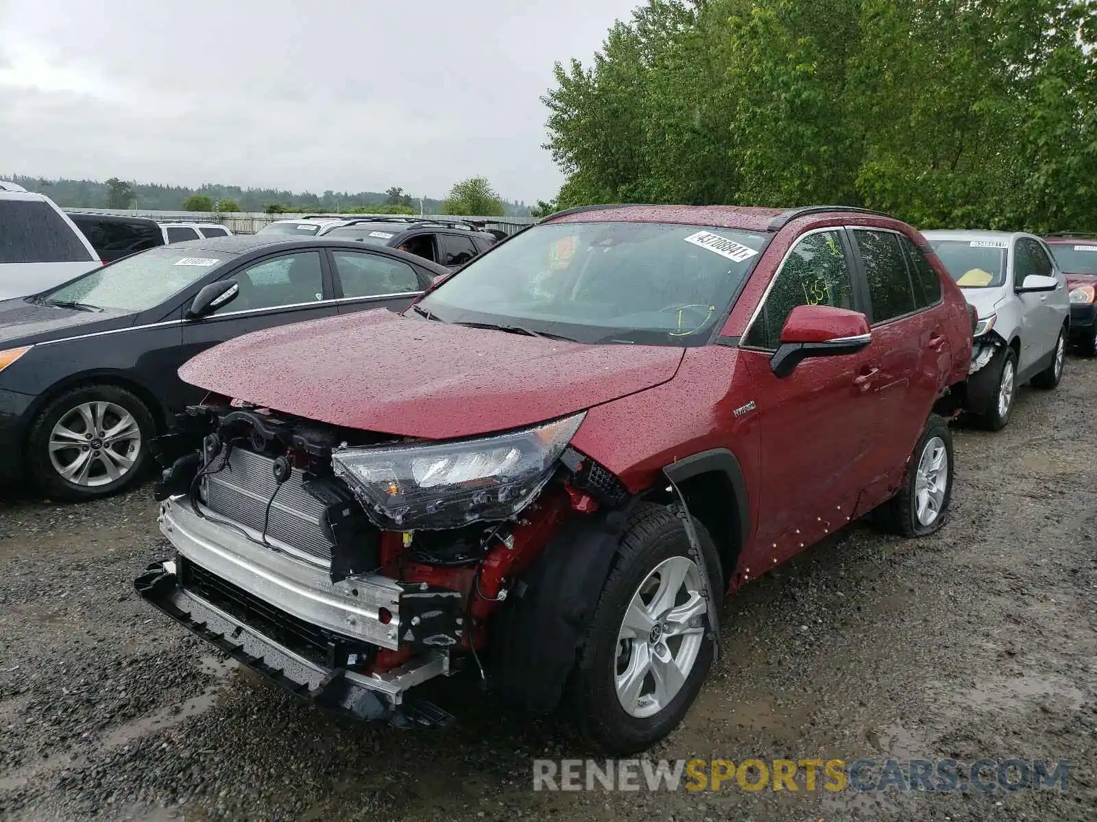 2 Photograph of a damaged car 2T3M6RFV9MW018103 TOYOTA RAV4 2021