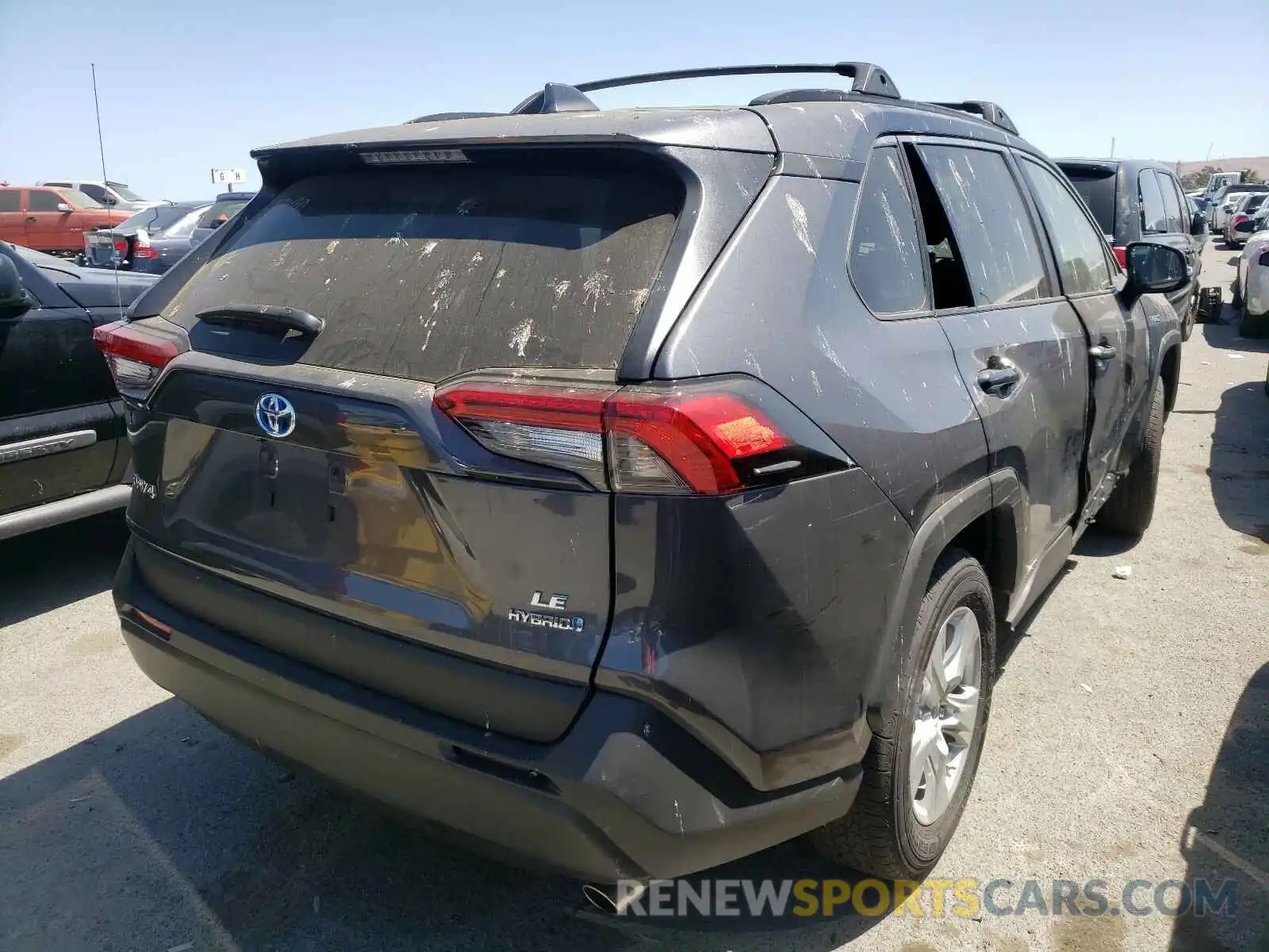 4 Photograph of a damaged car 2T3M6RFVXMW019275 TOYOTA RAV4 2021