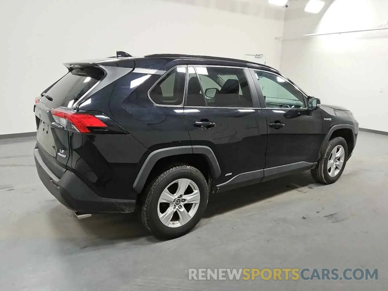 3 Photograph of a damaged car 2T3MWRFV3MW111697 TOYOTA RAV4 2021