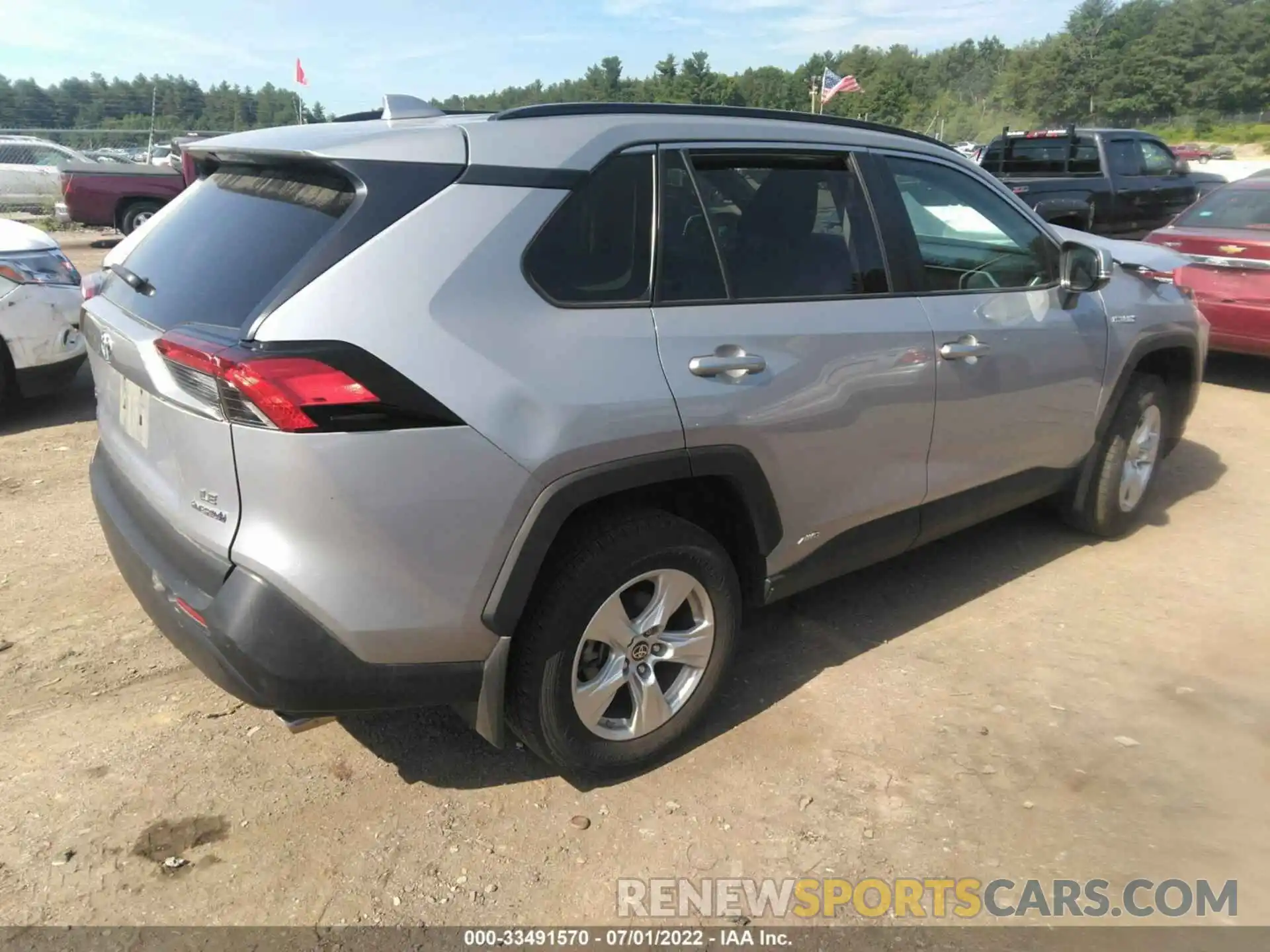 4 Photograph of a damaged car 2T3MWRFV3MW115331 TOYOTA RAV4 2021