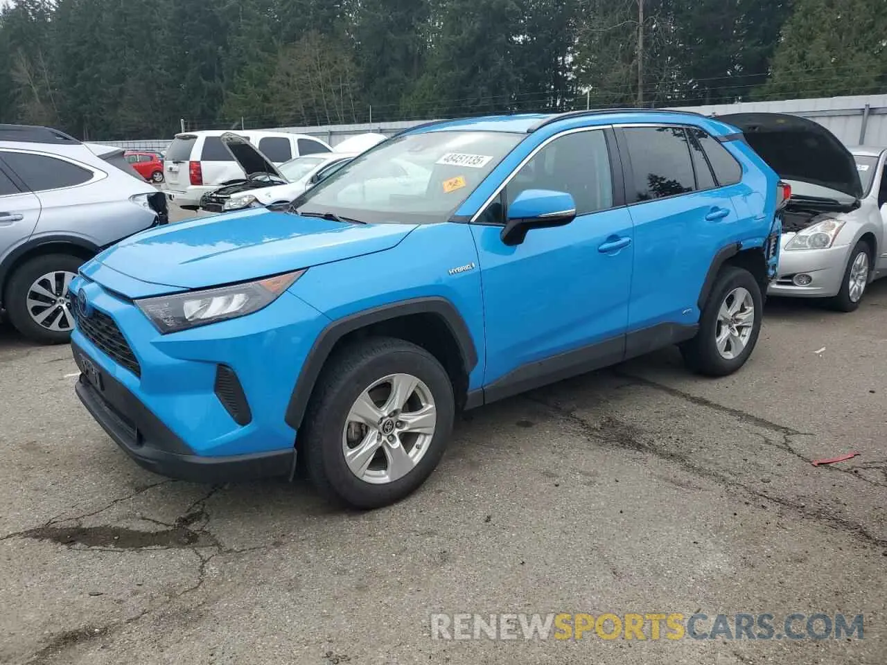 1 Photograph of a damaged car 2T3MWRFV6MW114352 TOYOTA RAV4 2021