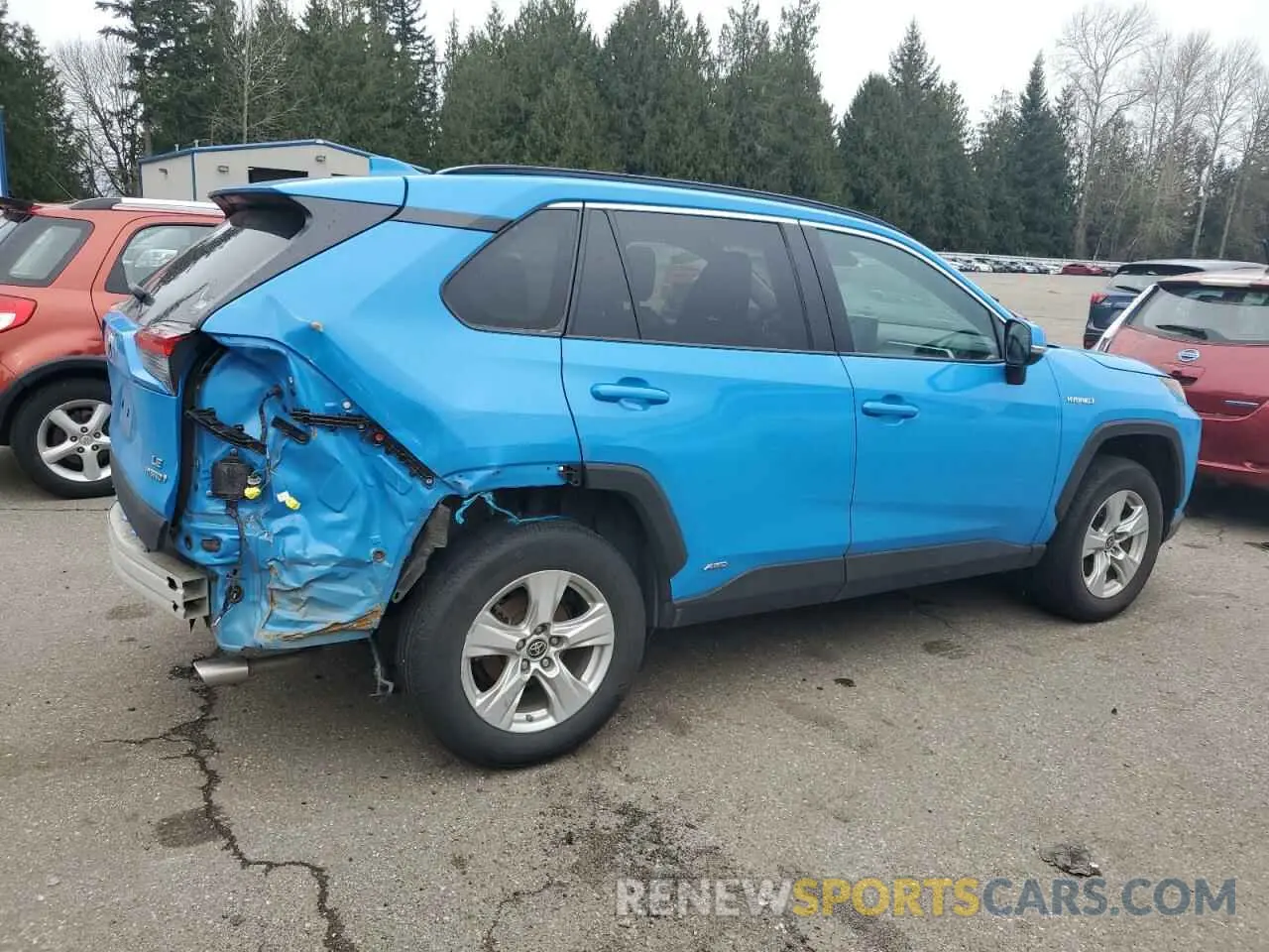 3 Photograph of a damaged car 2T3MWRFV6MW114352 TOYOTA RAV4 2021