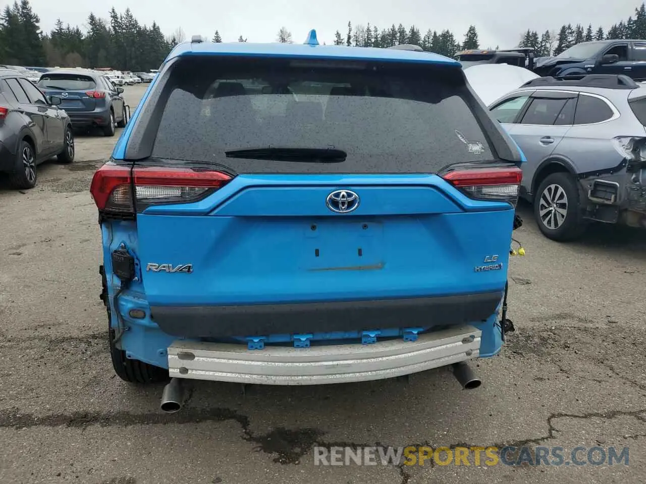 6 Photograph of a damaged car 2T3MWRFV6MW114352 TOYOTA RAV4 2021