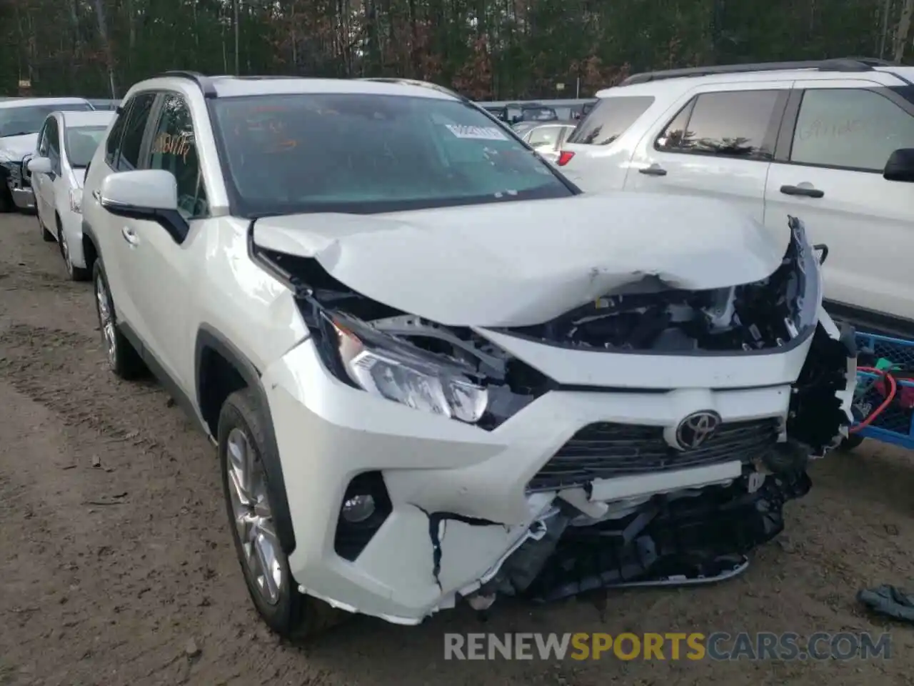 1 Photograph of a damaged car 2T3N1RFV0MW220413 TOYOTA RAV4 2021