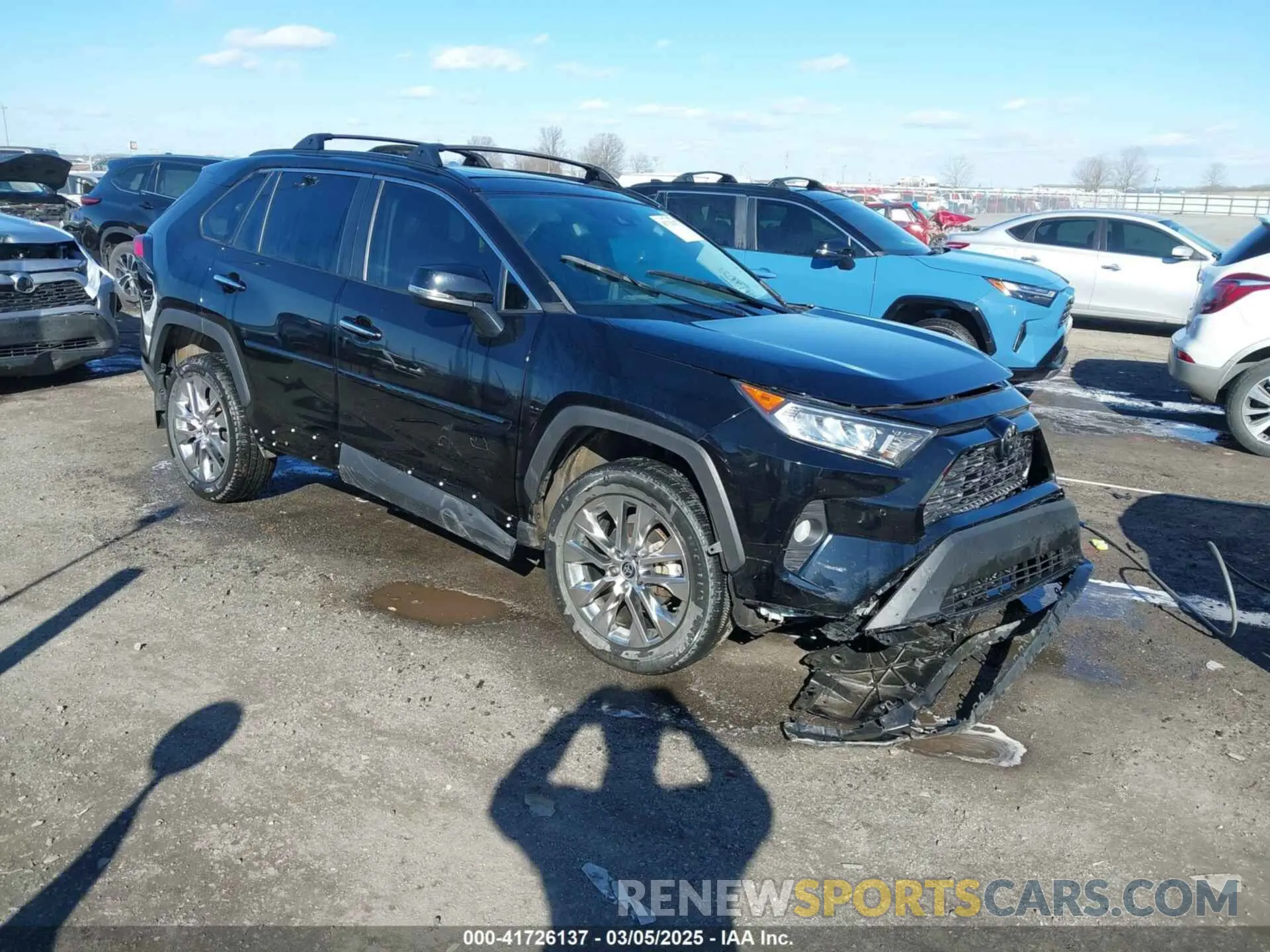 1 Photograph of a damaged car 2T3N1RFV3MC216051 TOYOTA RAV4 2021