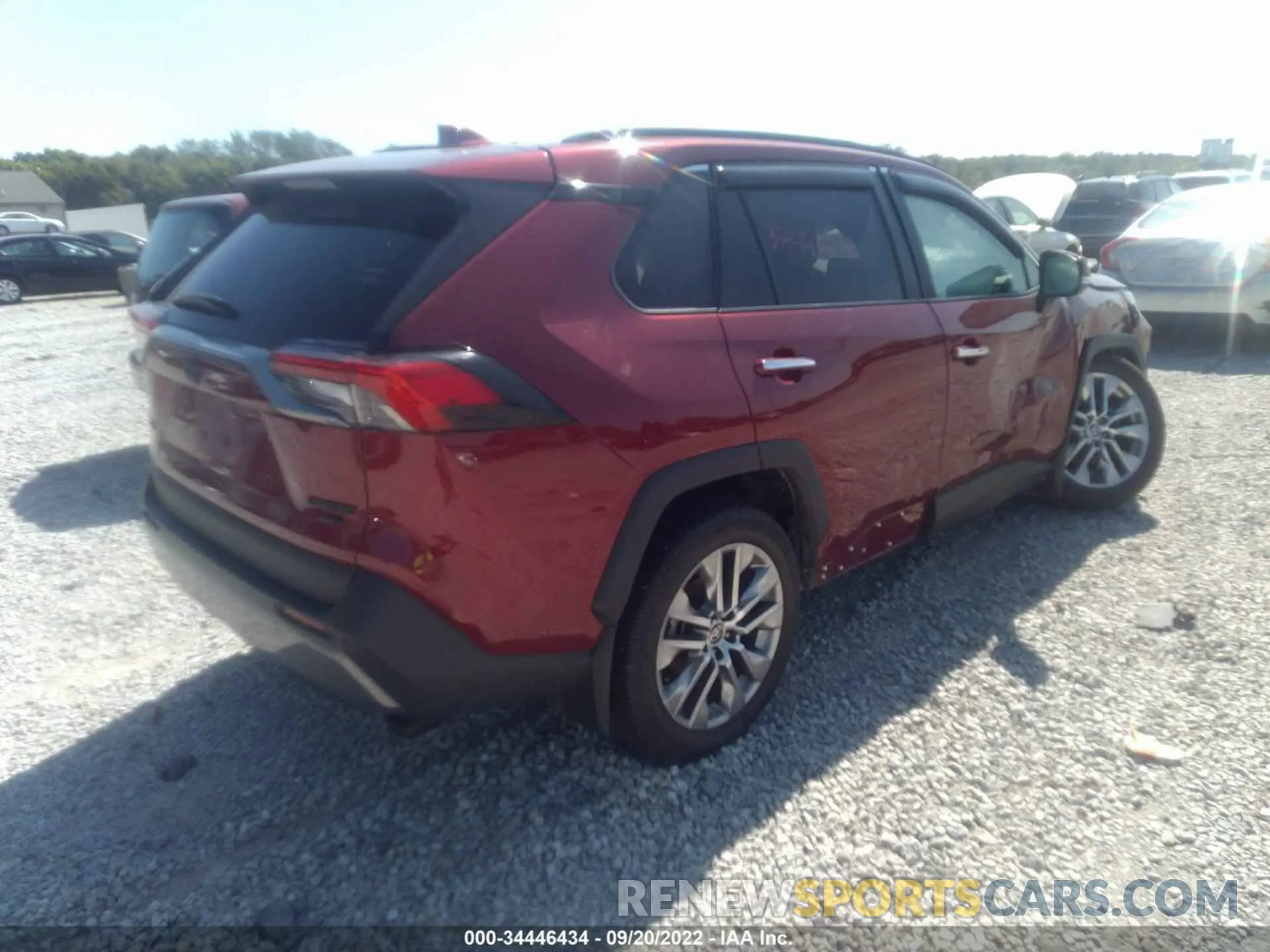 4 Photograph of a damaged car 2T3N1RFV3MW182076 TOYOTA RAV4 2021