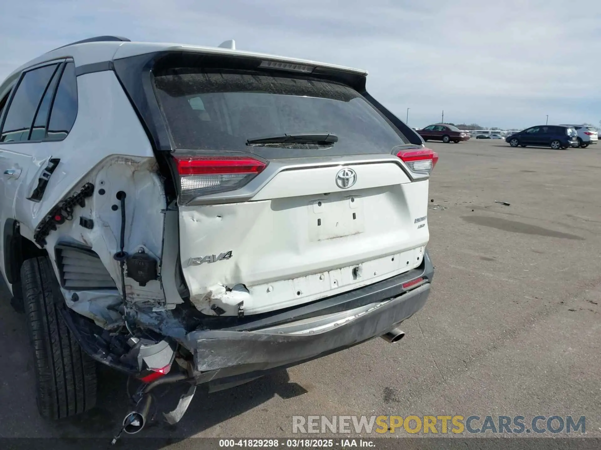 6 Photograph of a damaged car 2T3N1RFV4MW164430 TOYOTA RAV4 2021