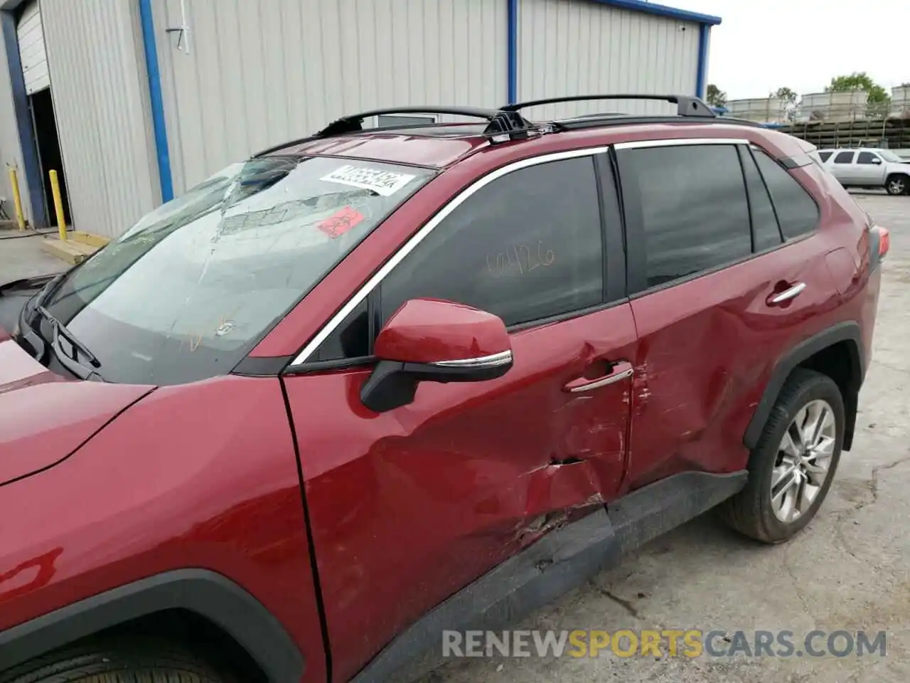 9 Photograph of a damaged car 2T3N1RFV4MW230863 TOYOTA RAV4 2021