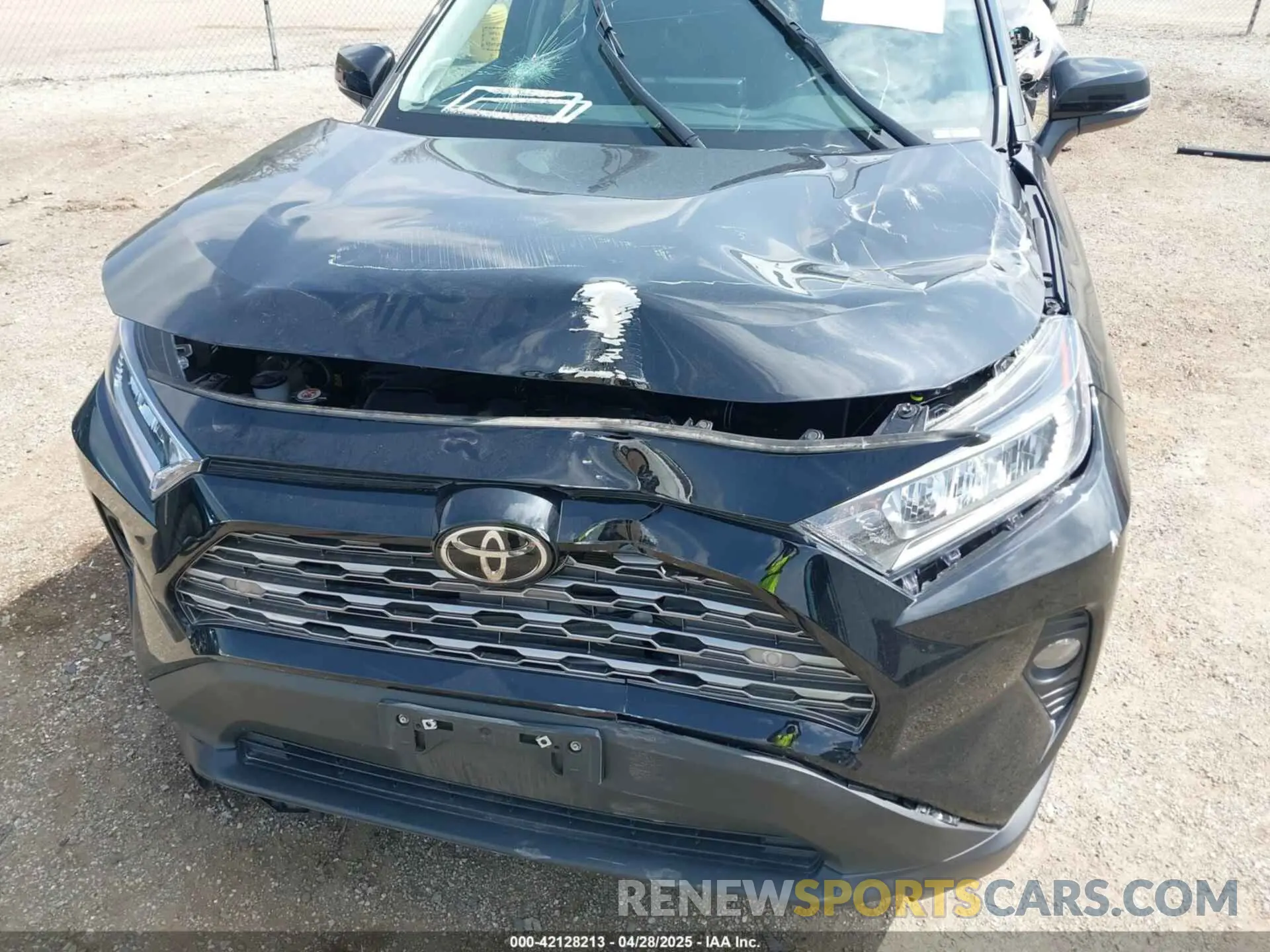 6 Photograph of a damaged car 2T3N1RFV5MC234471 TOYOTA RAV4 2021